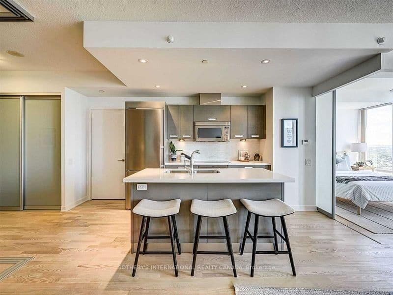 88 Park Lawn Road, Unit 2710 thumbnail 8