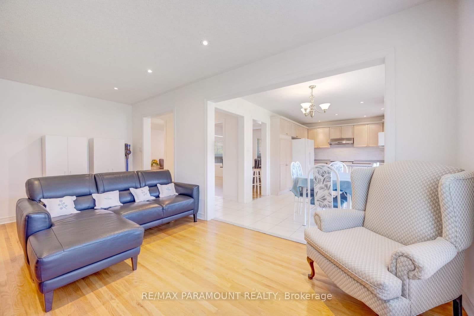 6407 Ormindale Way thumbnail 23