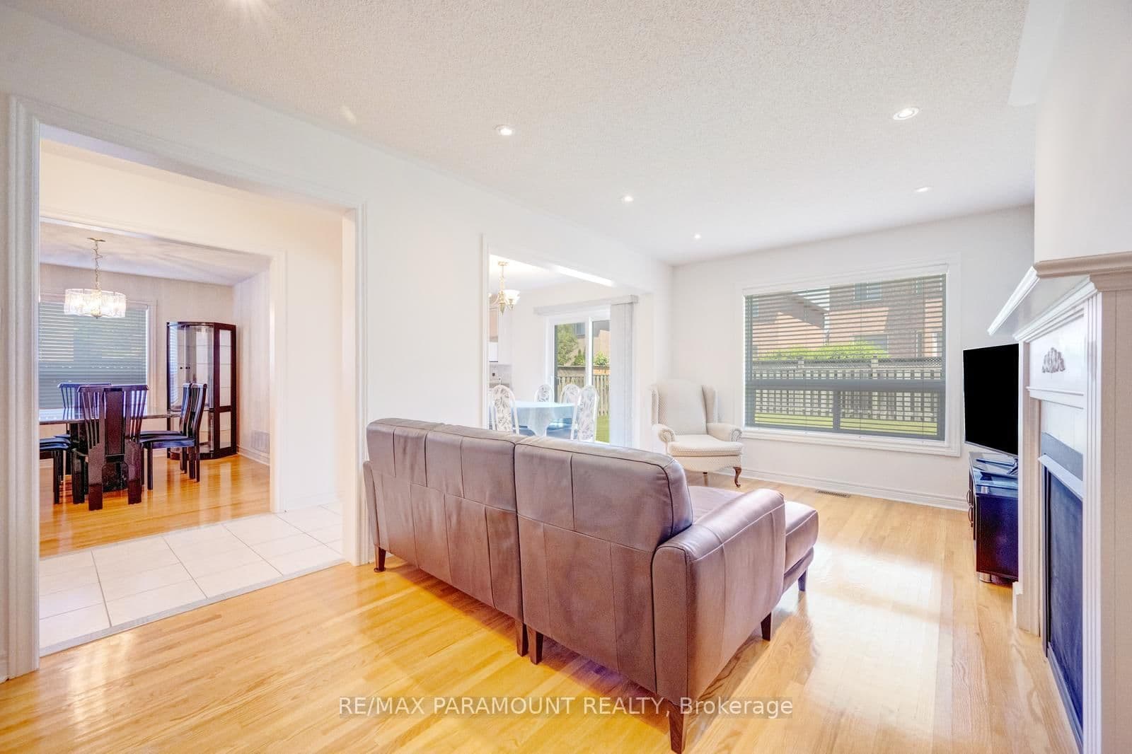 6407 Ormindale Way thumbnail 24