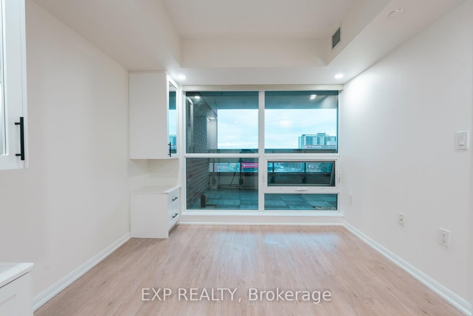 830 Lawrence Avenue W, Unit 540 thumbnail 14