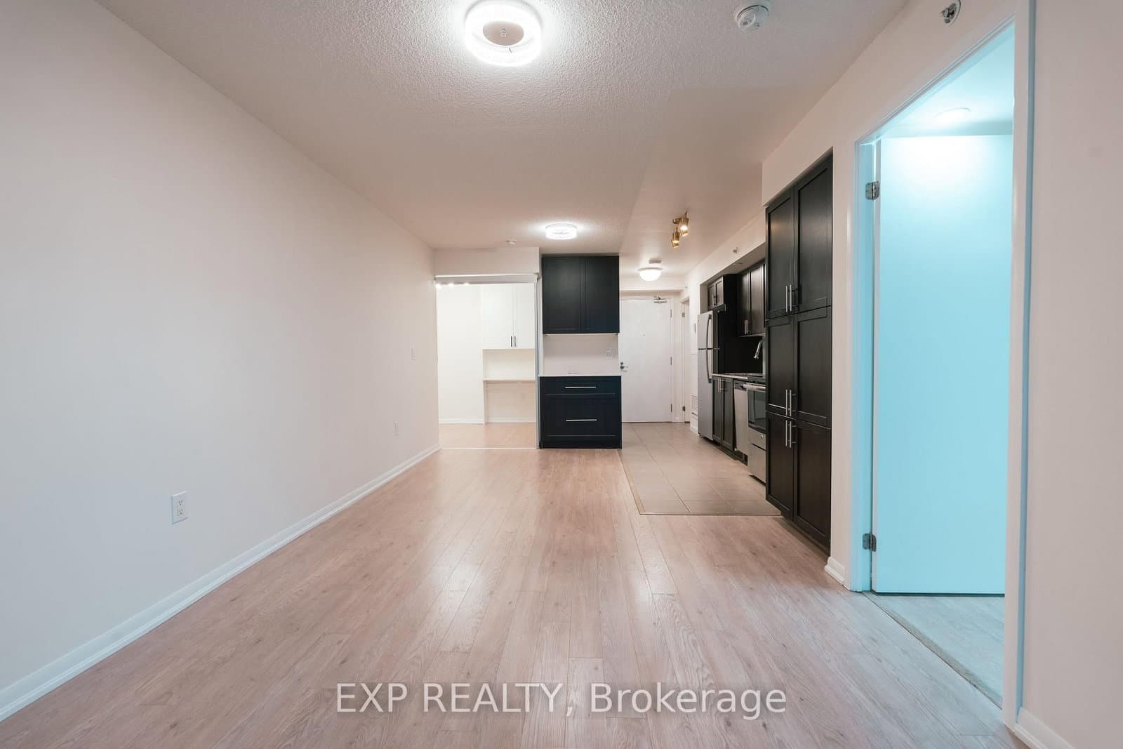 830 Lawrence Avenue W, Unit 540 thumbnail 4