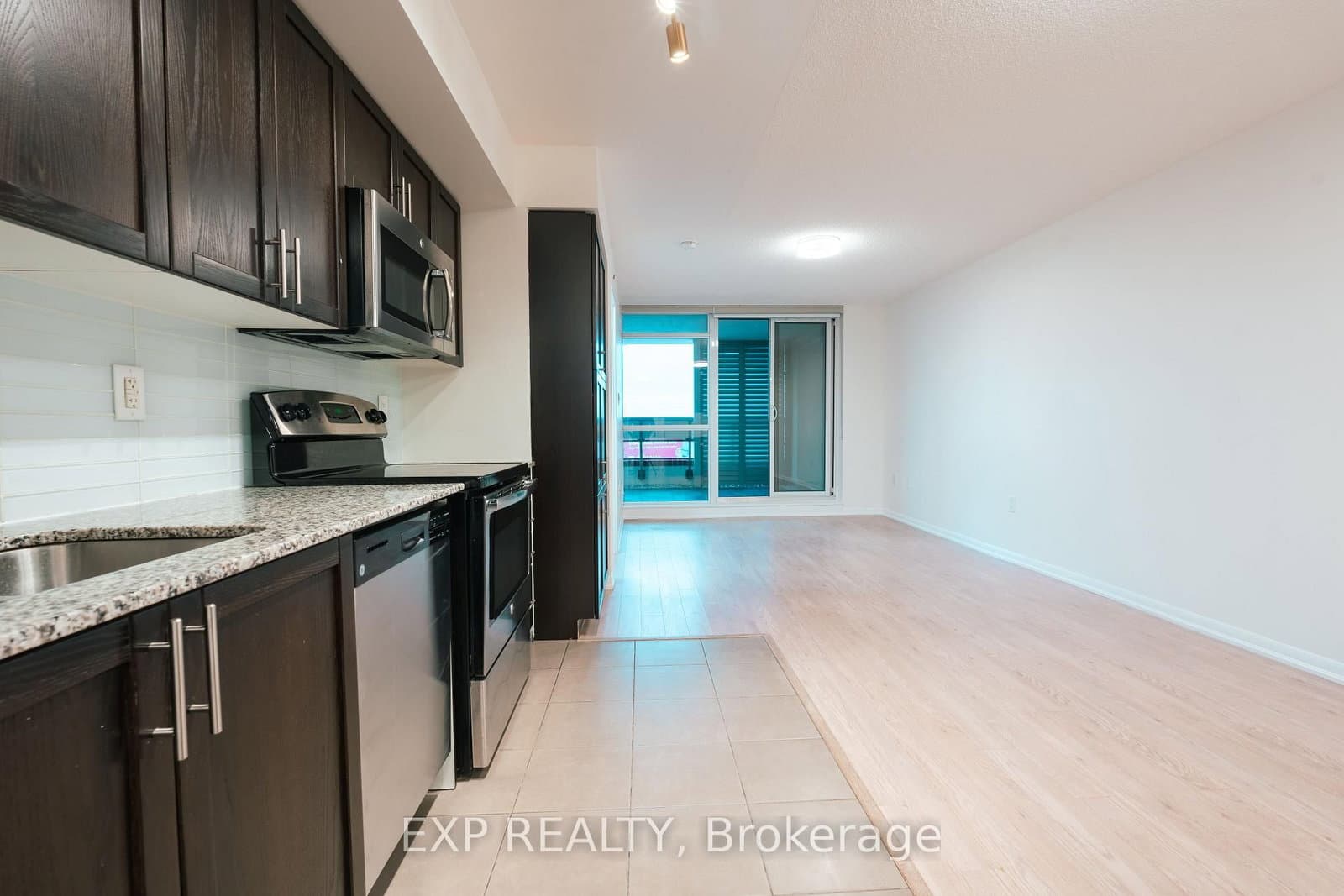 830 Lawrence Avenue W, Unit 540 thumbnail 6