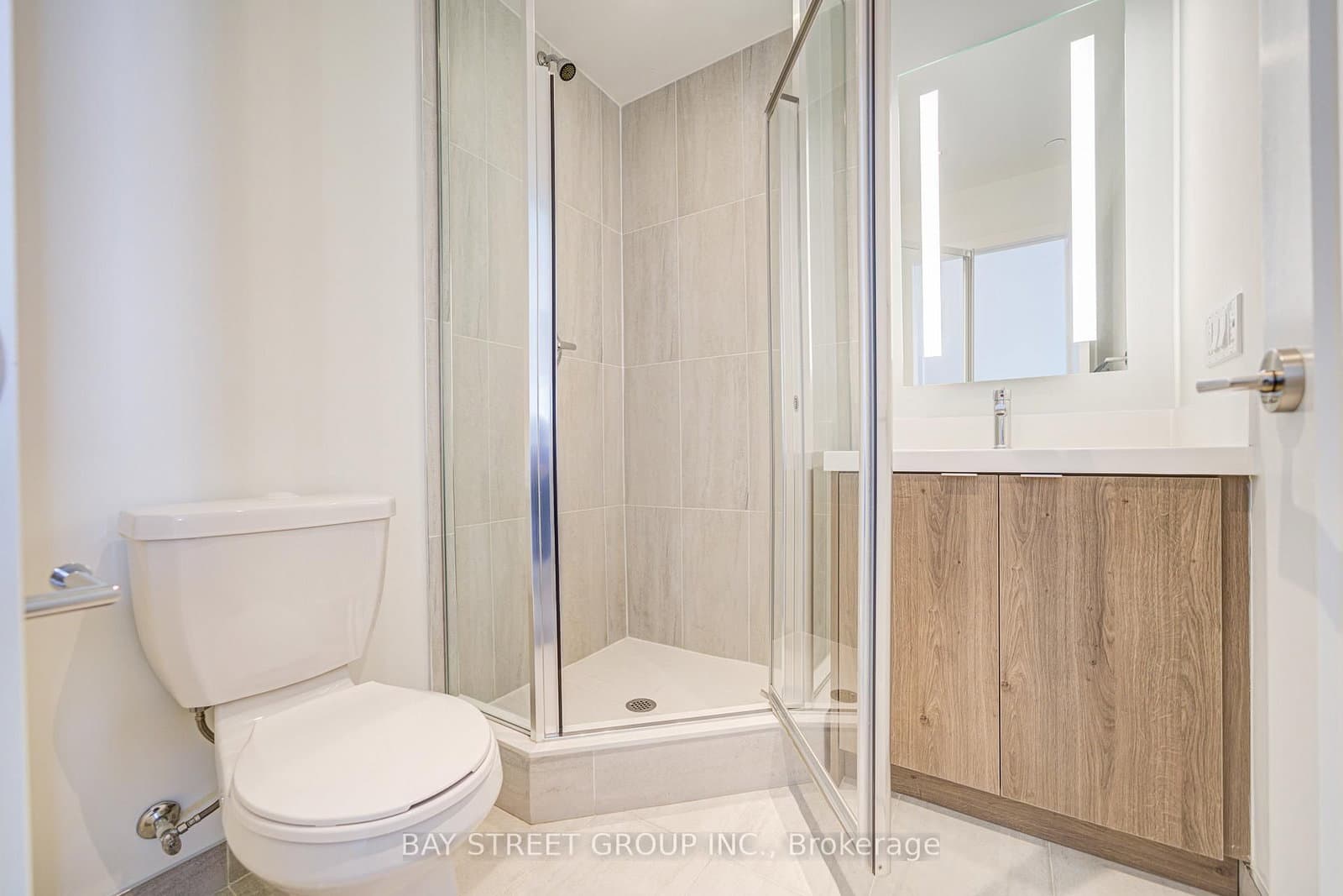 5 Mabelle Avenue, Unit 4032 thumbnail 11