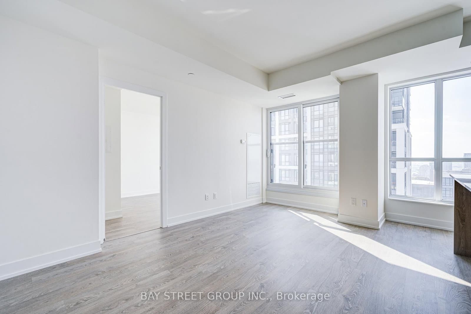 5 Mabelle Avenue, Unit 4032 thumbnail 19