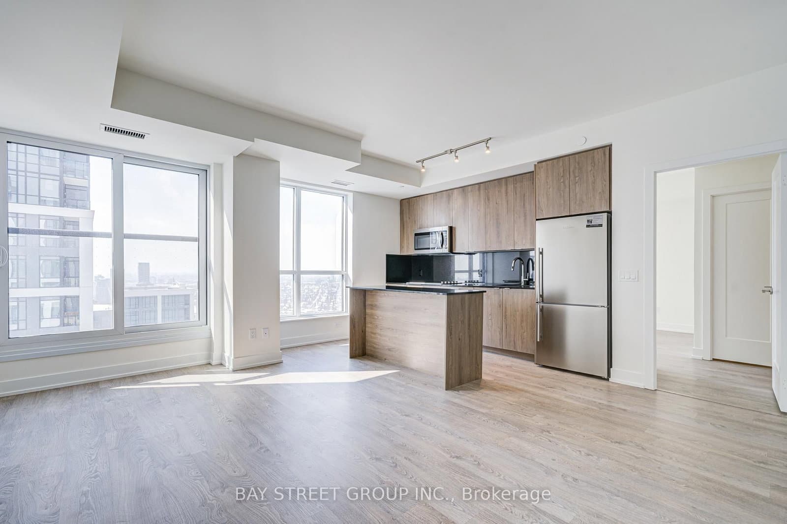 5 Mabelle Avenue, Unit 4032 thumbnail 20