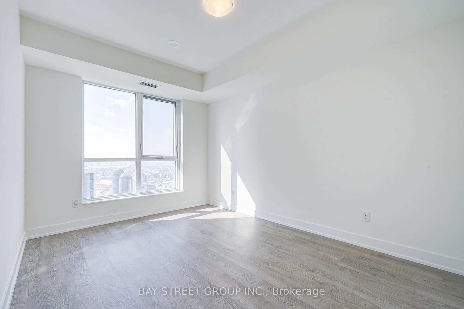5 Mabelle Avenue, Unit 4032 thumbnail 23