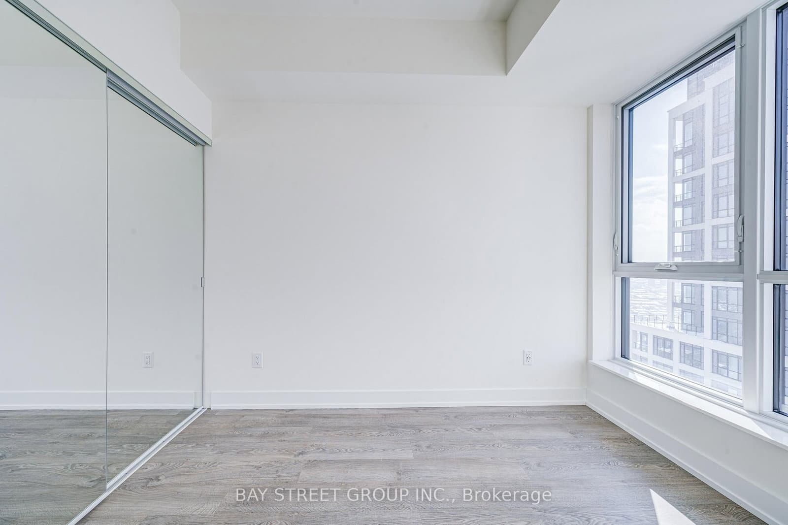 5 Mabelle Avenue, Unit 4032 thumbnail 30