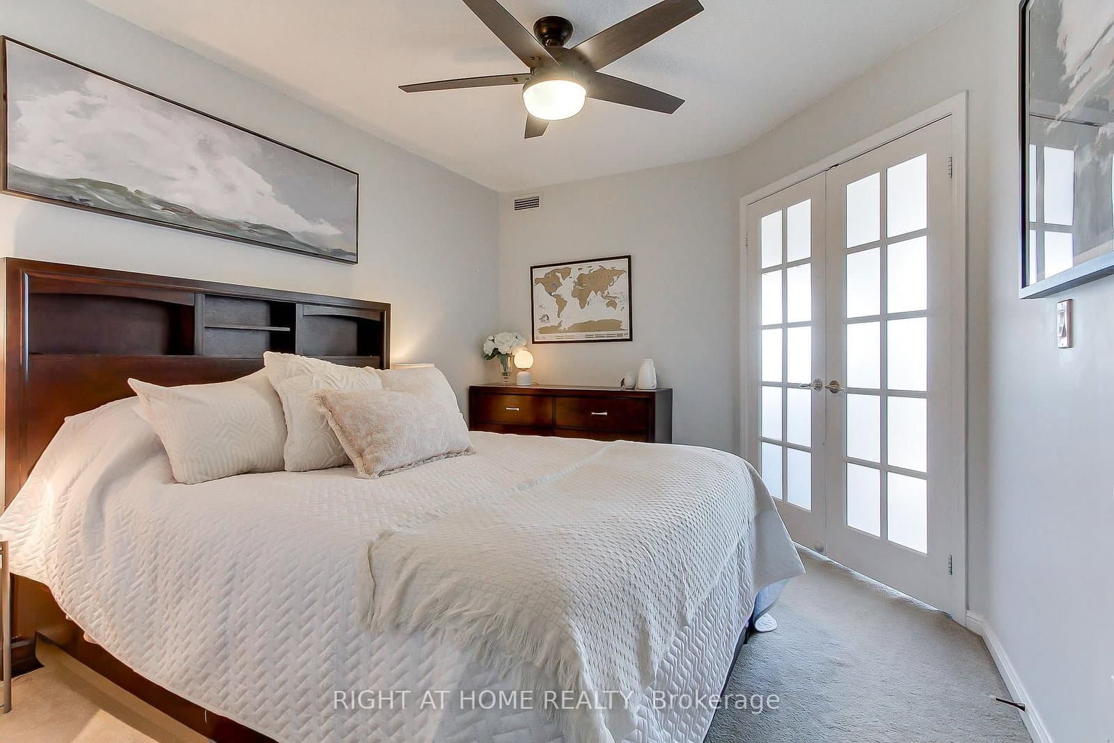 1140 Parkwest Place, Unit 1002 thumbnail 5