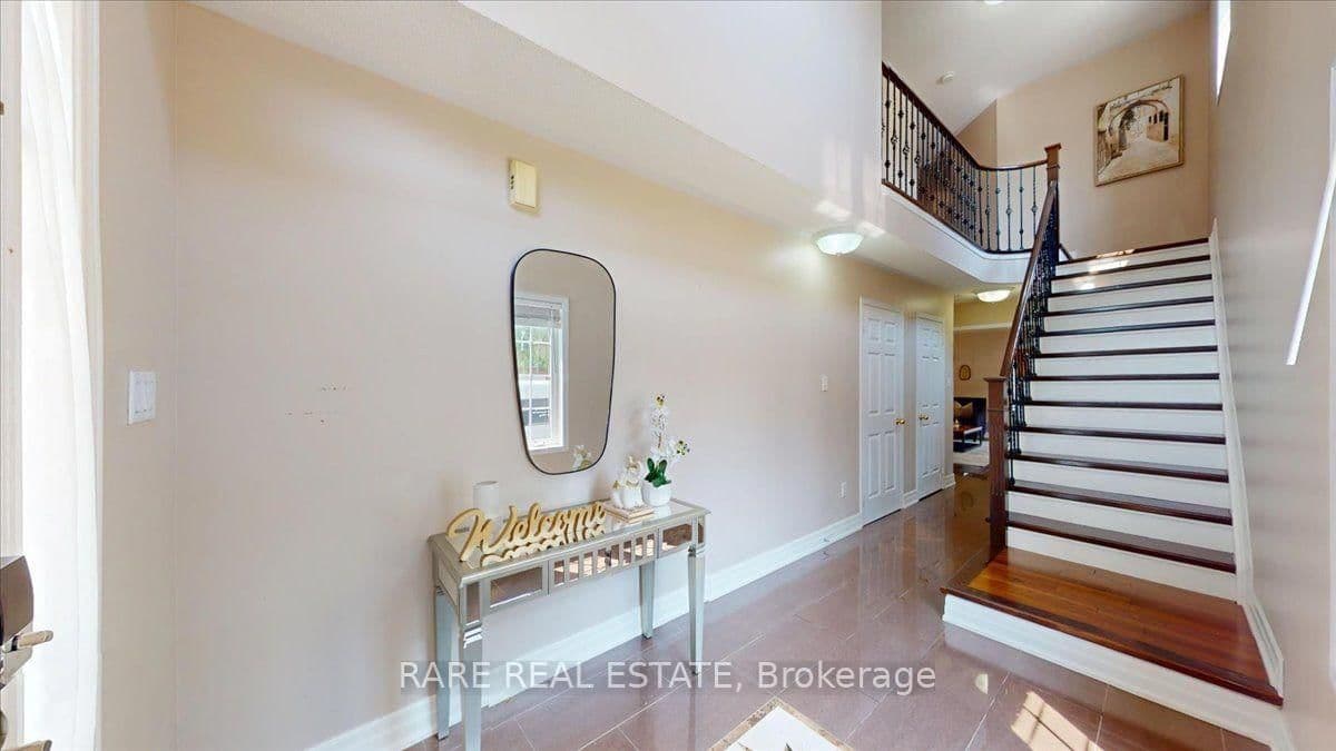 1825 Hobson Drive thumbnail 2