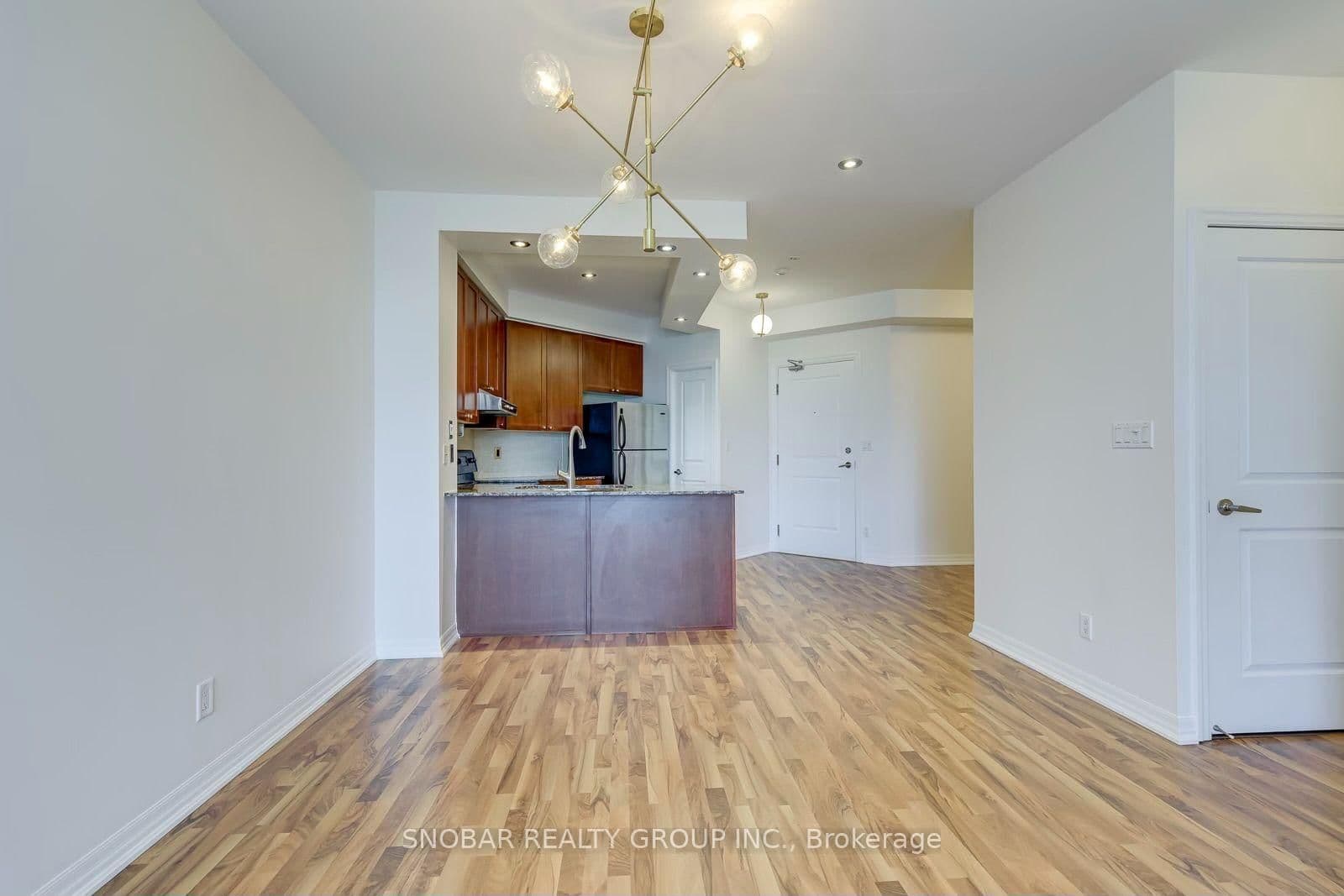 245 Dalesford Road SE, Unit 415 thumbnail 4