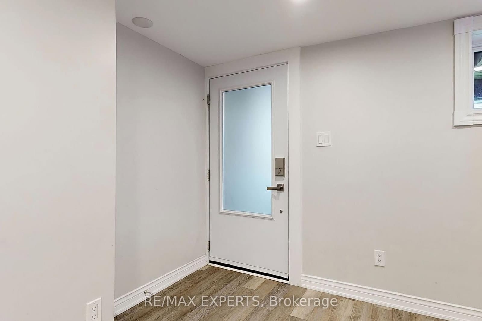 39 Norval Street, Unit Bsmt thumbnail 4