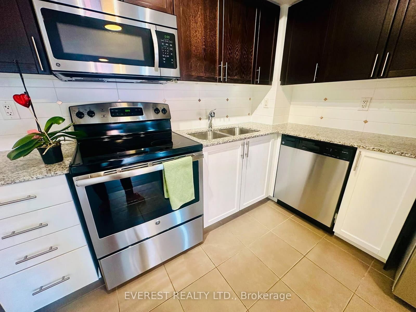 830 Lawrence Avenue W, Unit 517 thumbnail 12