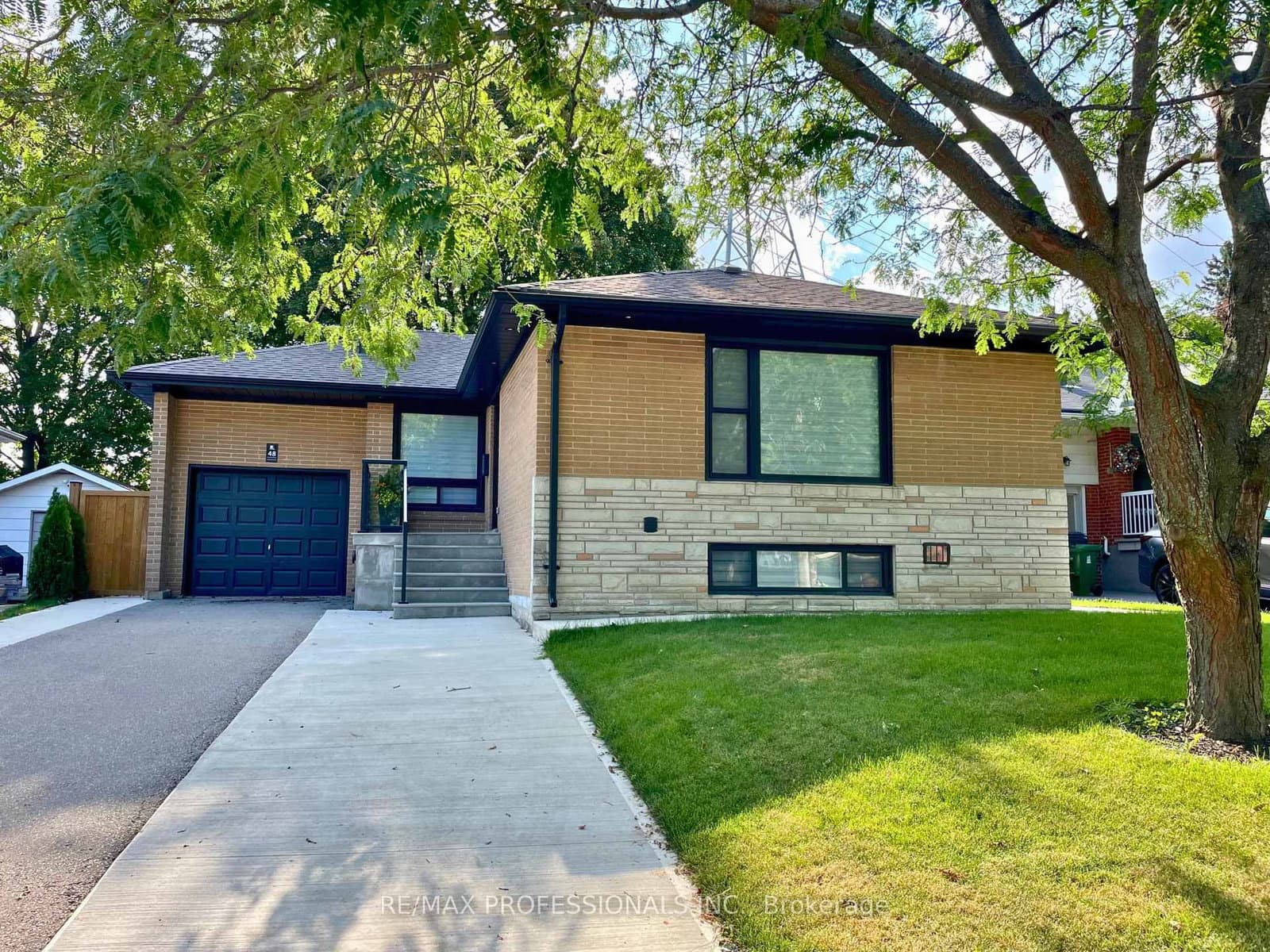 48 Lloyd Manor Road, Unit Lower - Image 1