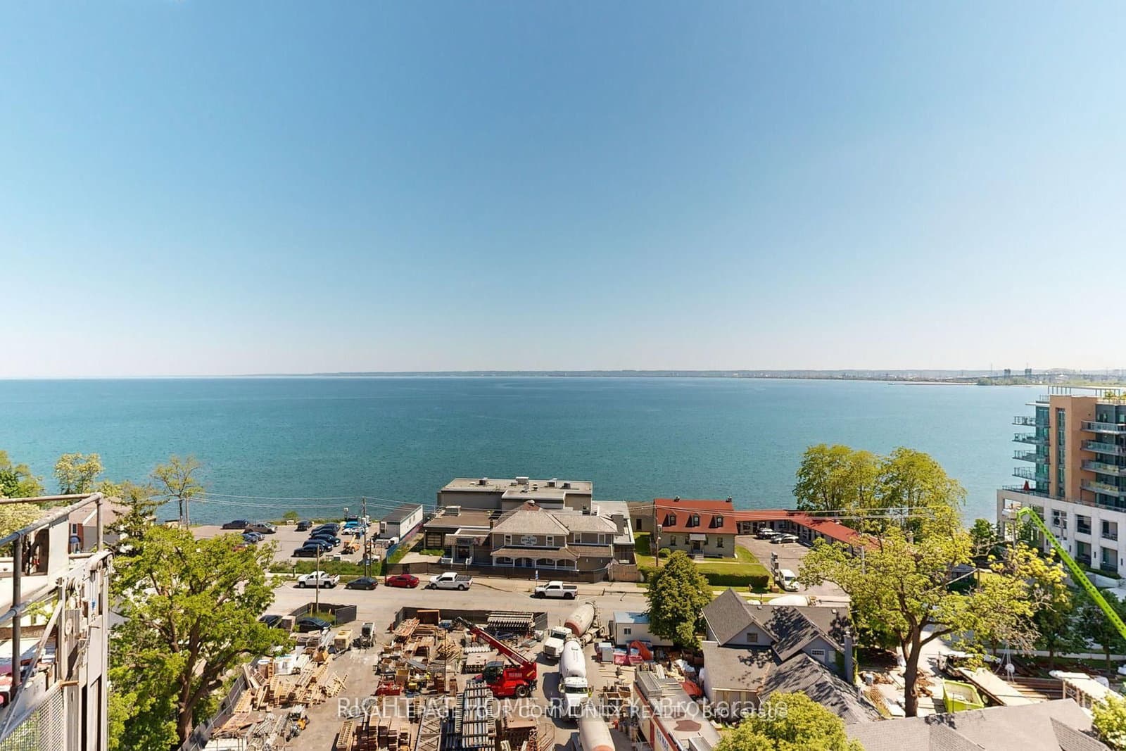 370 Martha Street, Unit 1006 thumbnail 3