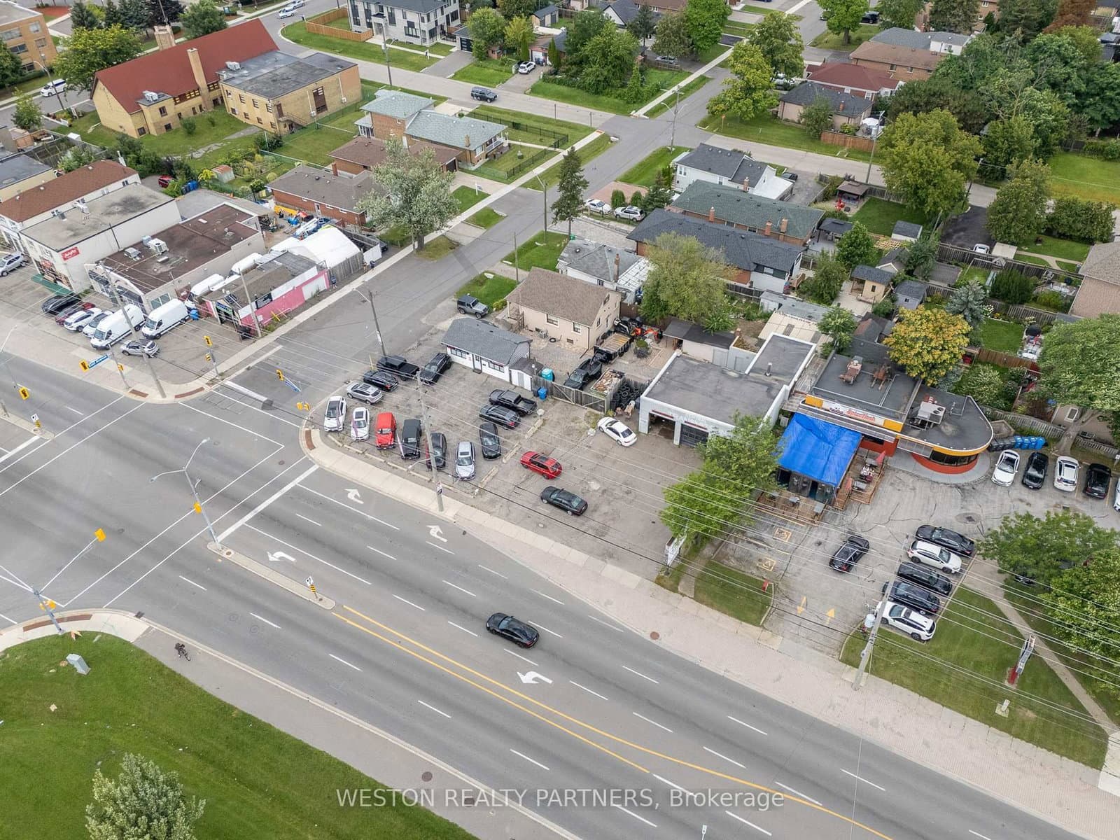 825-827 Lakeshore Road E thumbnail 11