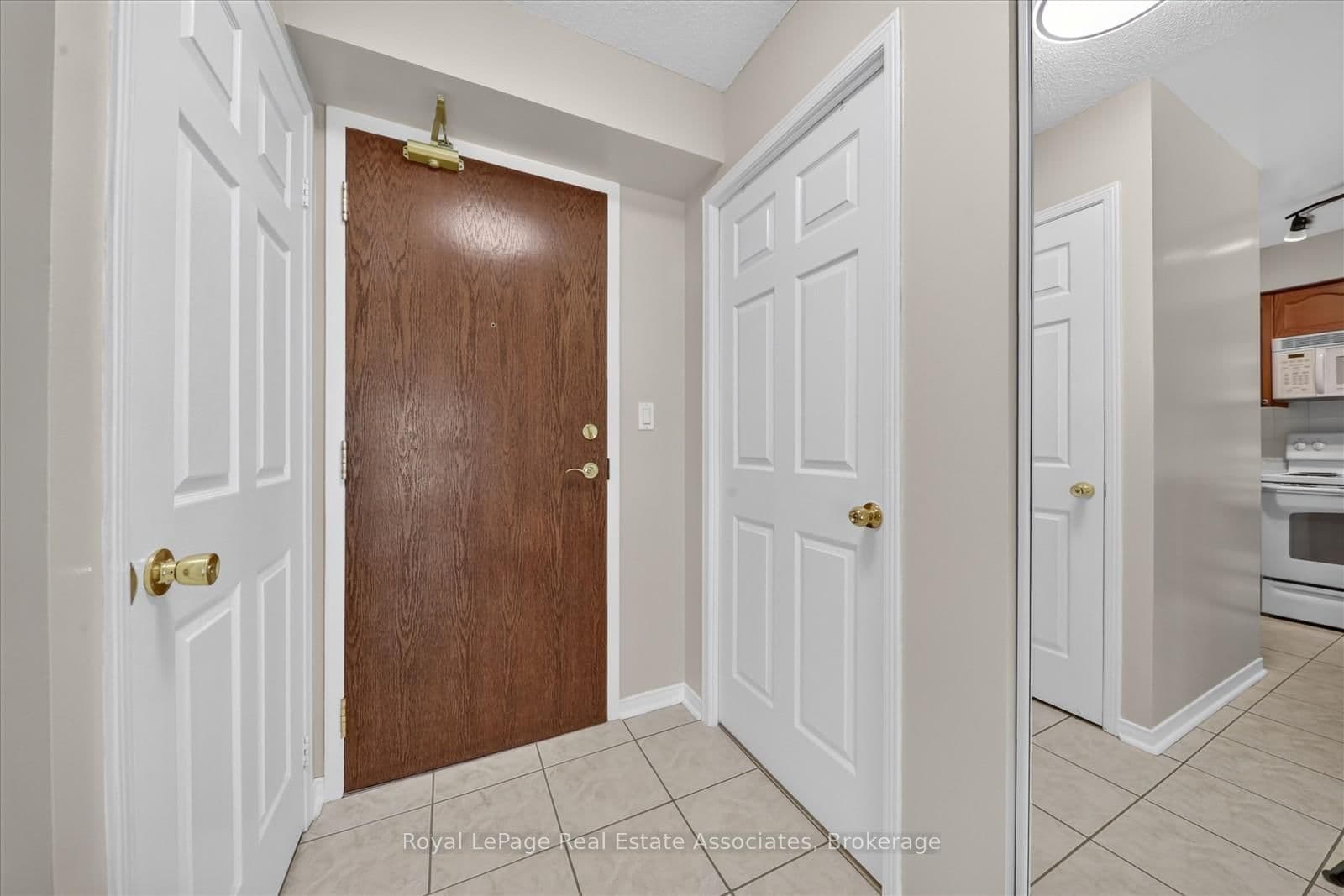7 Michael Power Place, Unit 908 thumbnail 21
