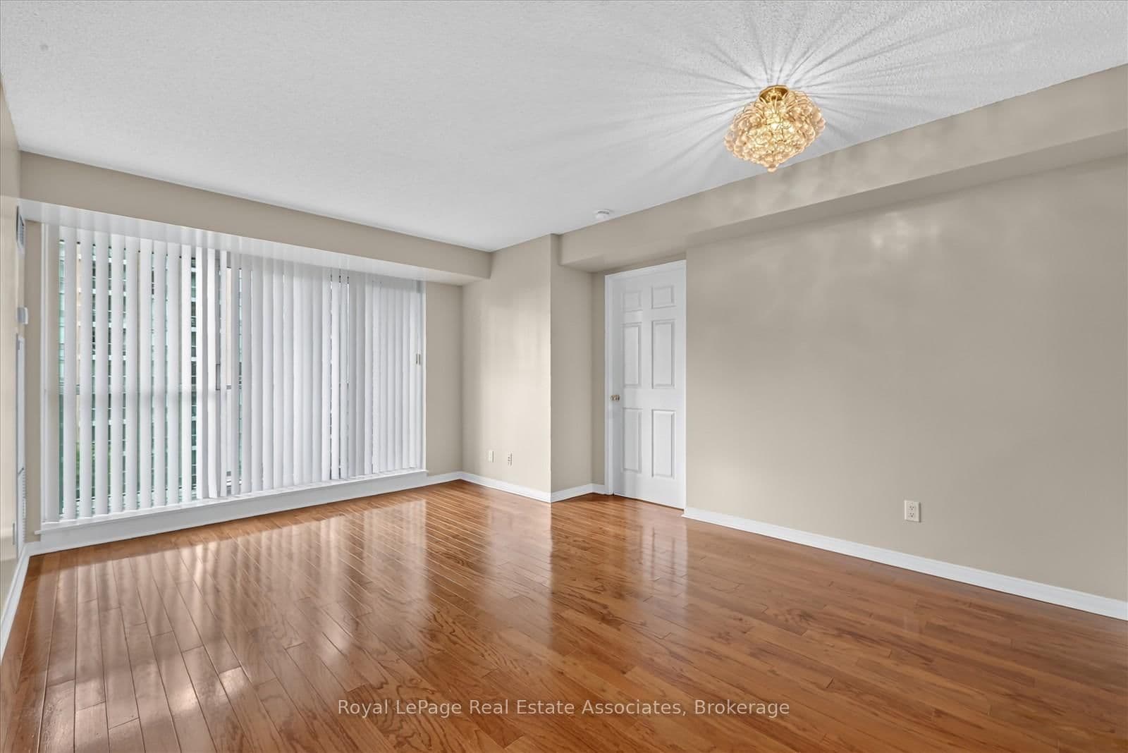 7 Michael Power Place, Unit 908 thumbnail 7