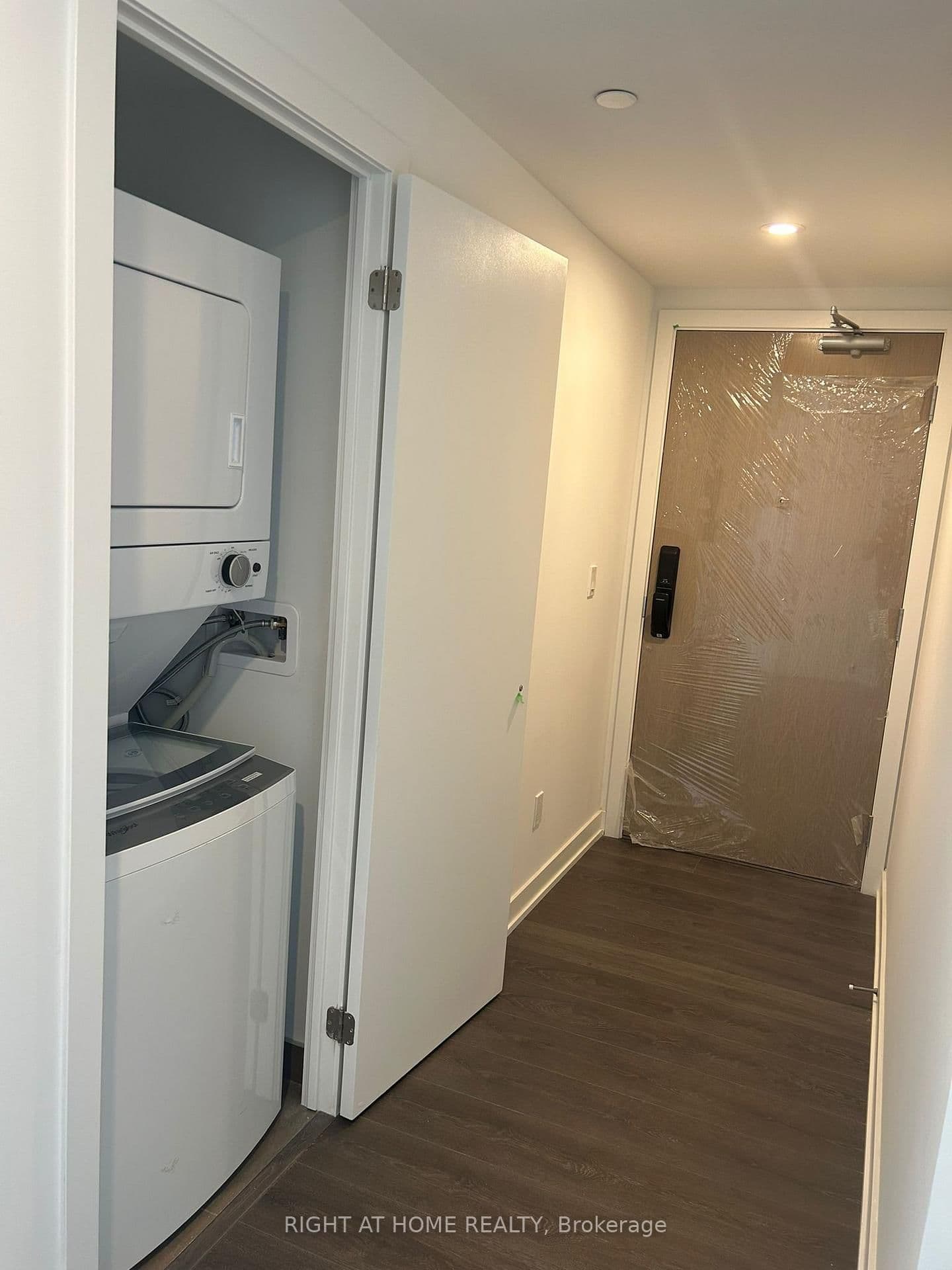 370 Martha Street, Unit 1902 thumbnail 7