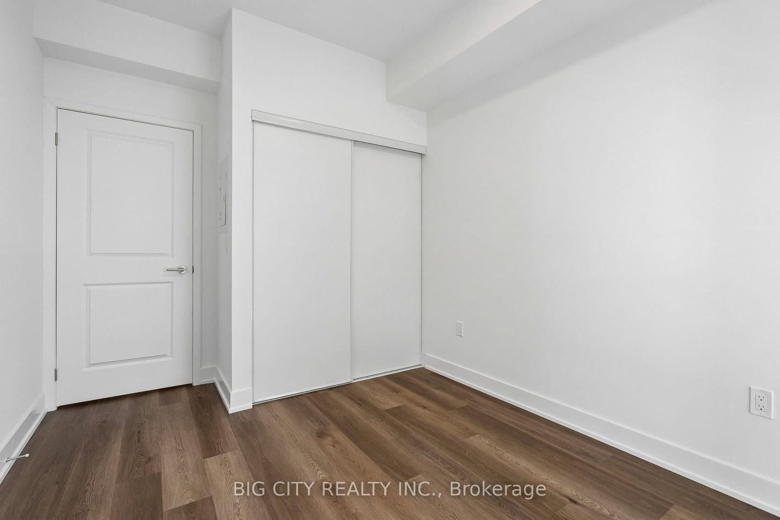 115 Nipissing Road, Unit 807A thumbnail 13
