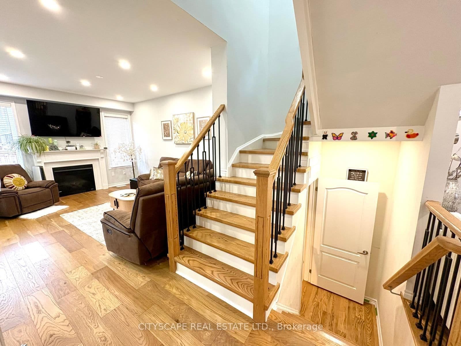 538 Edenbrook Hill Drive thumbnail 14