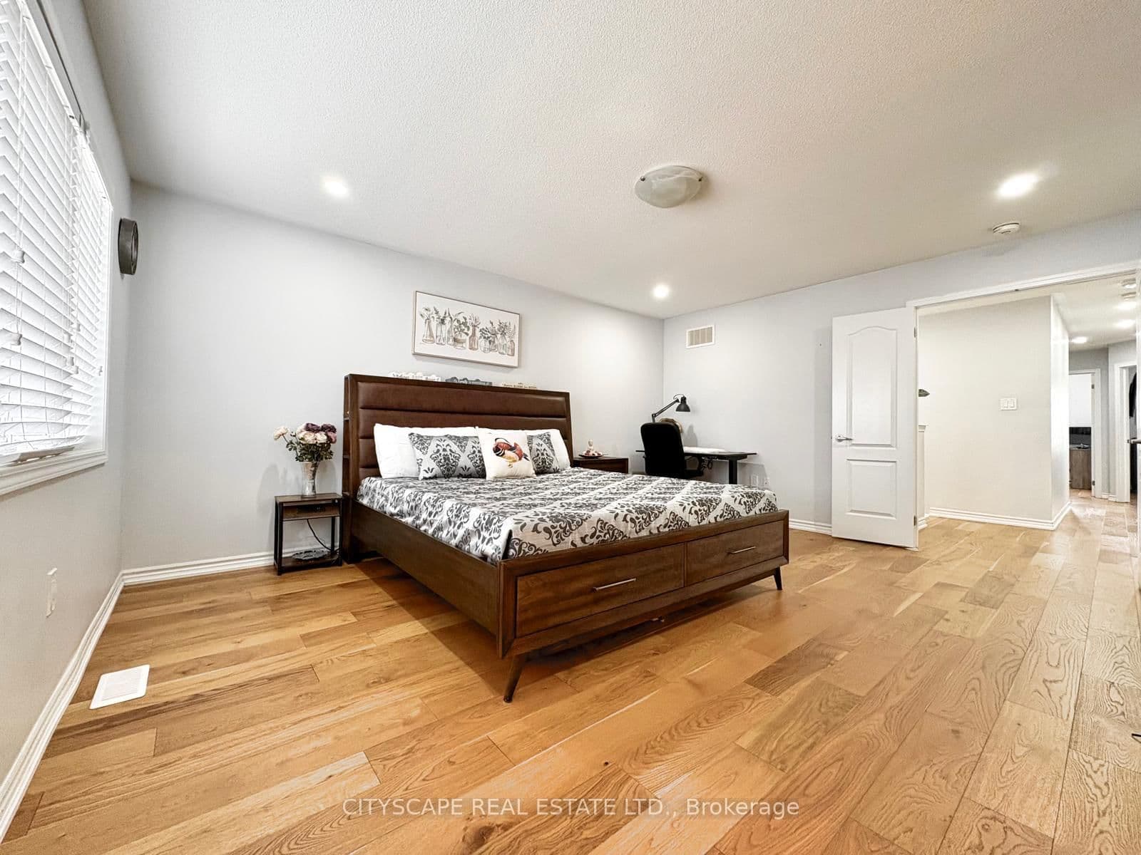 538 Edenbrook Hill Drive thumbnail 18