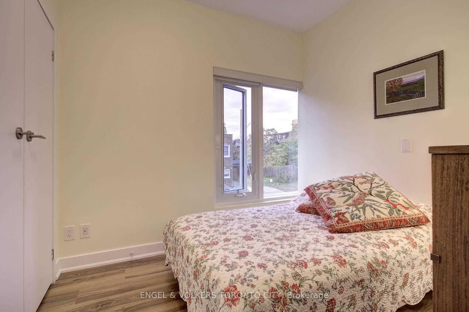 25 Ritchie Avenue, Unit 202 thumbnail 17