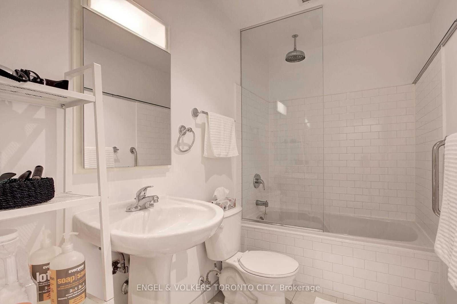 25 Ritchie Avenue, Unit 202 thumbnail 19