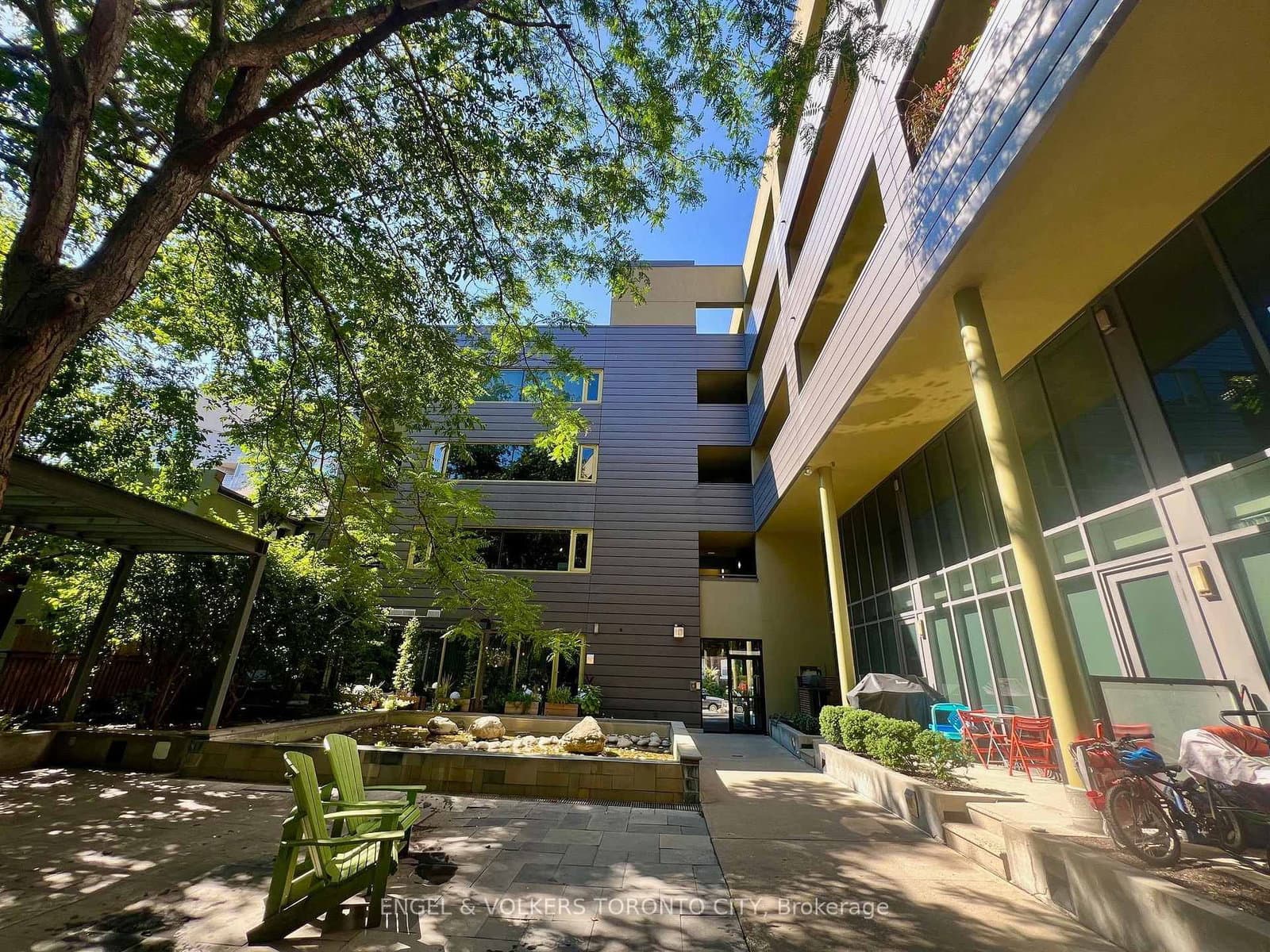 25 Ritchie Avenue, Unit 202 thumbnail 2