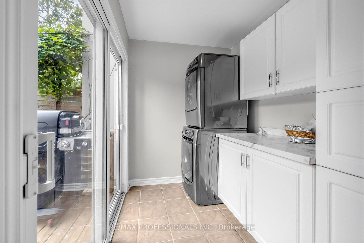 3 Blakley Avenue thumbnail 23
