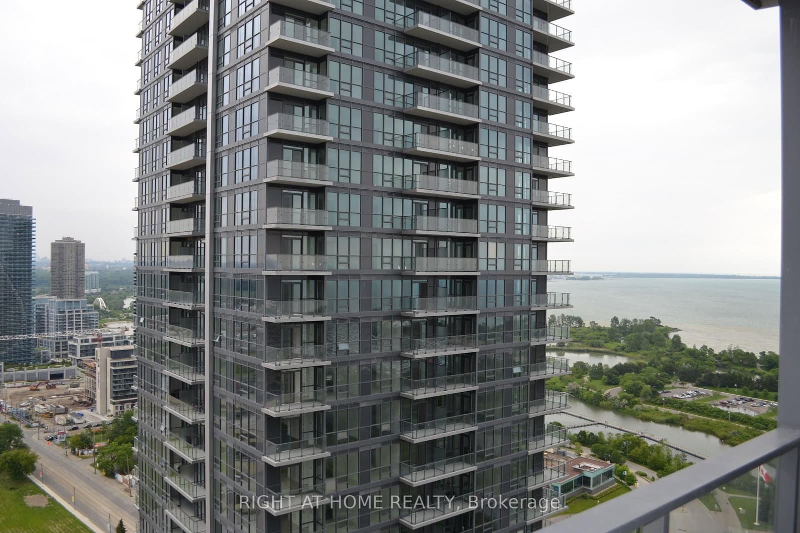 2212 Lake Shore Boulevard W, Unit 3509 thumbnail 6
