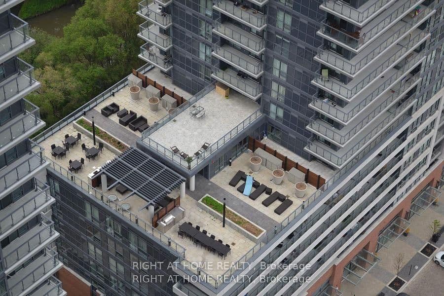 2212 Lake Shore Boulevard W, Unit 3509 thumbnail 8