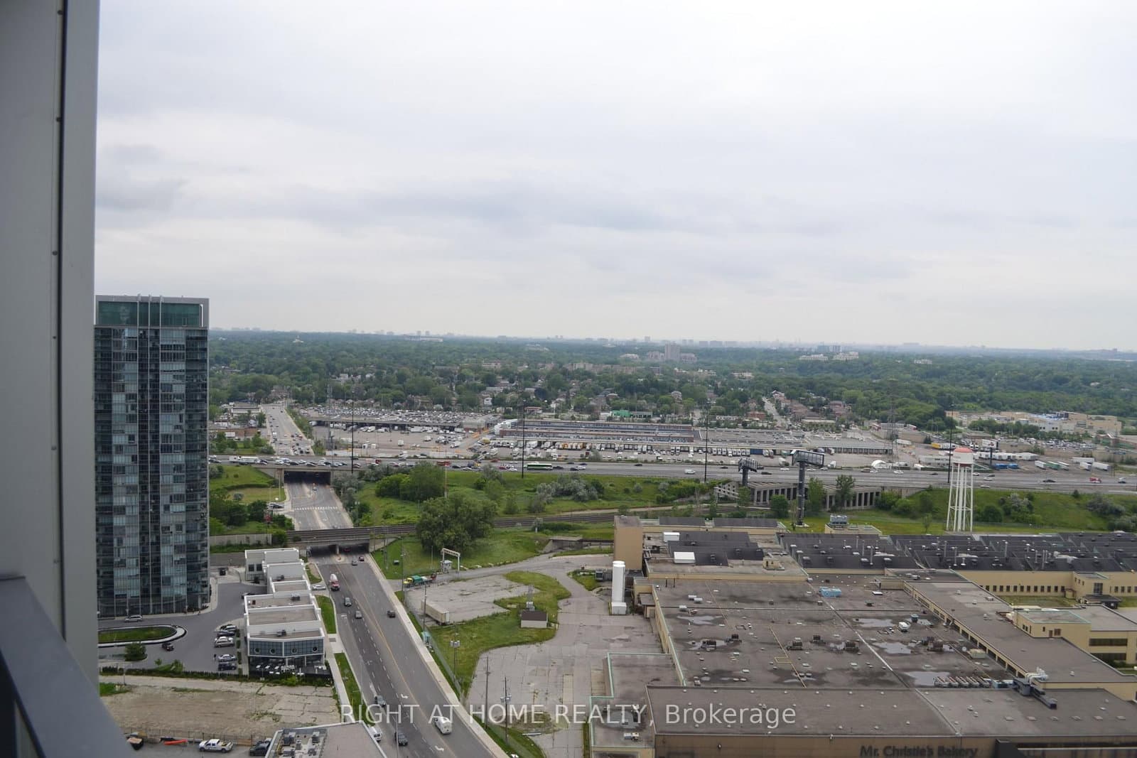 2212 Lake Shore Boulevard W, Unit 3509 thumbnail 9