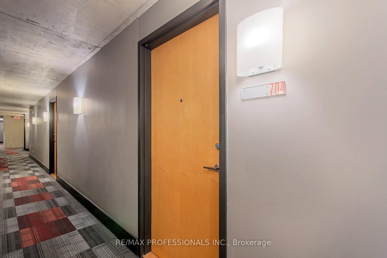 1040 The Queensway, Unit 704 thumbnail 10