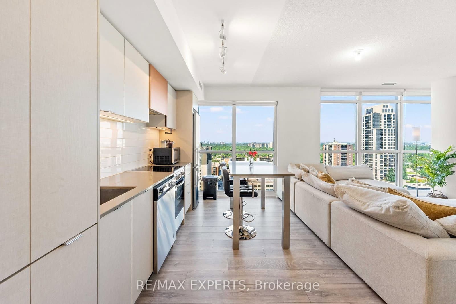 30 Gibbs Road, Unit 1902 thumbnail 10