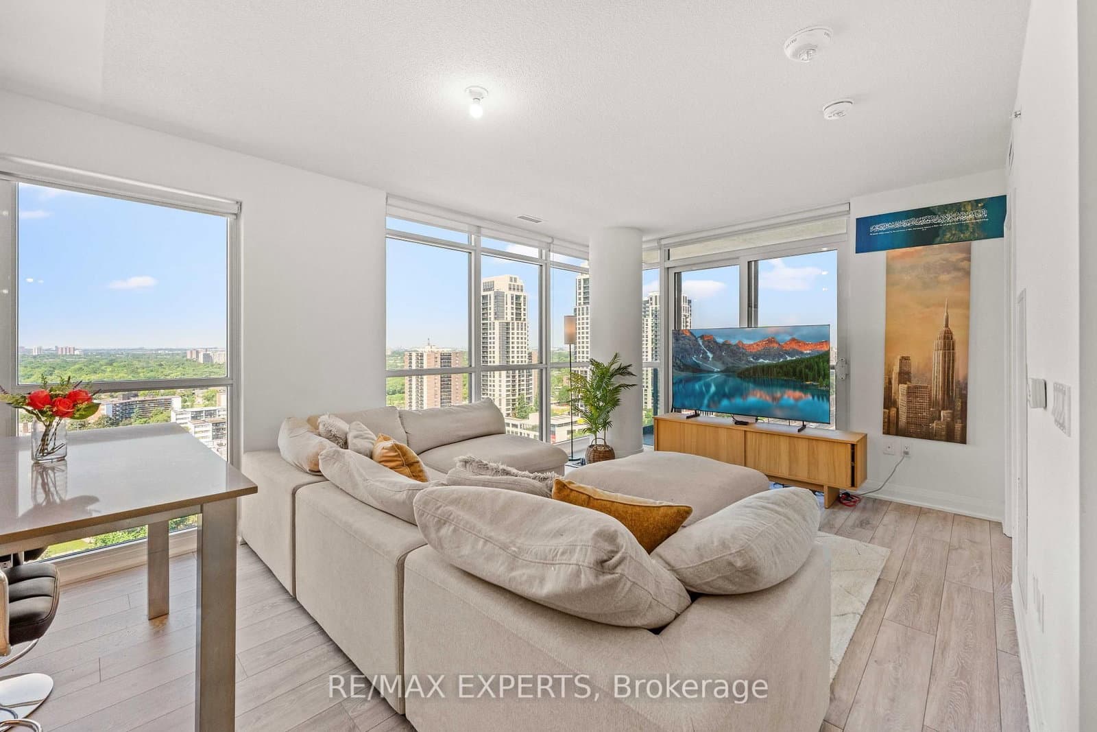 30 Gibbs Road, Unit 1902 thumbnail 13