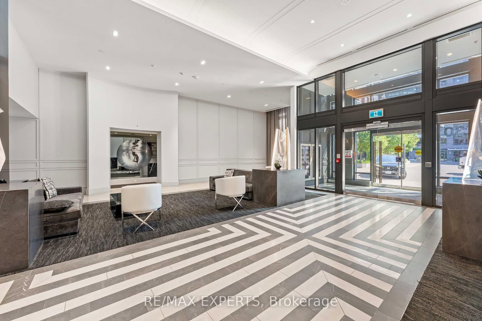 30 Gibbs Road, Unit 1902 thumbnail 6