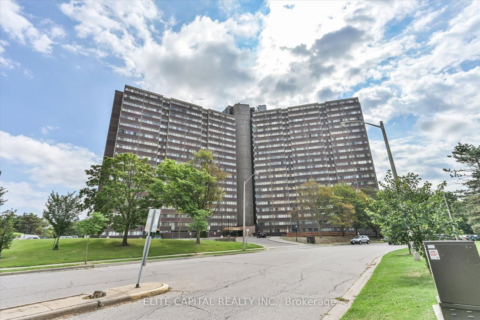 ##1710 - 11 Wincott Drive