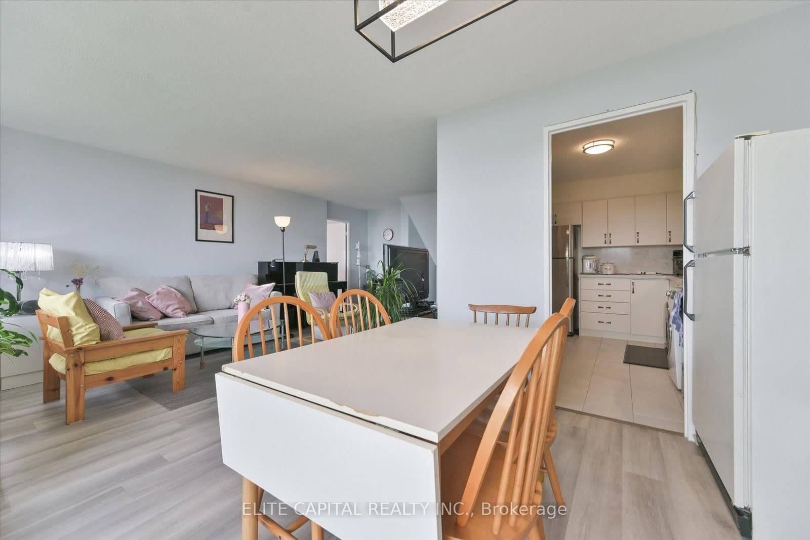 11 Wincott Drive, Unit #1710 thumbnail 14