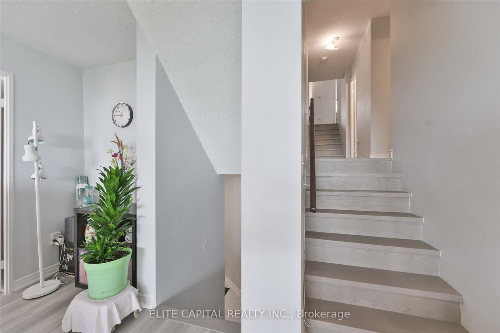11 Wincott Drive, Unit #1710 thumbnail 21