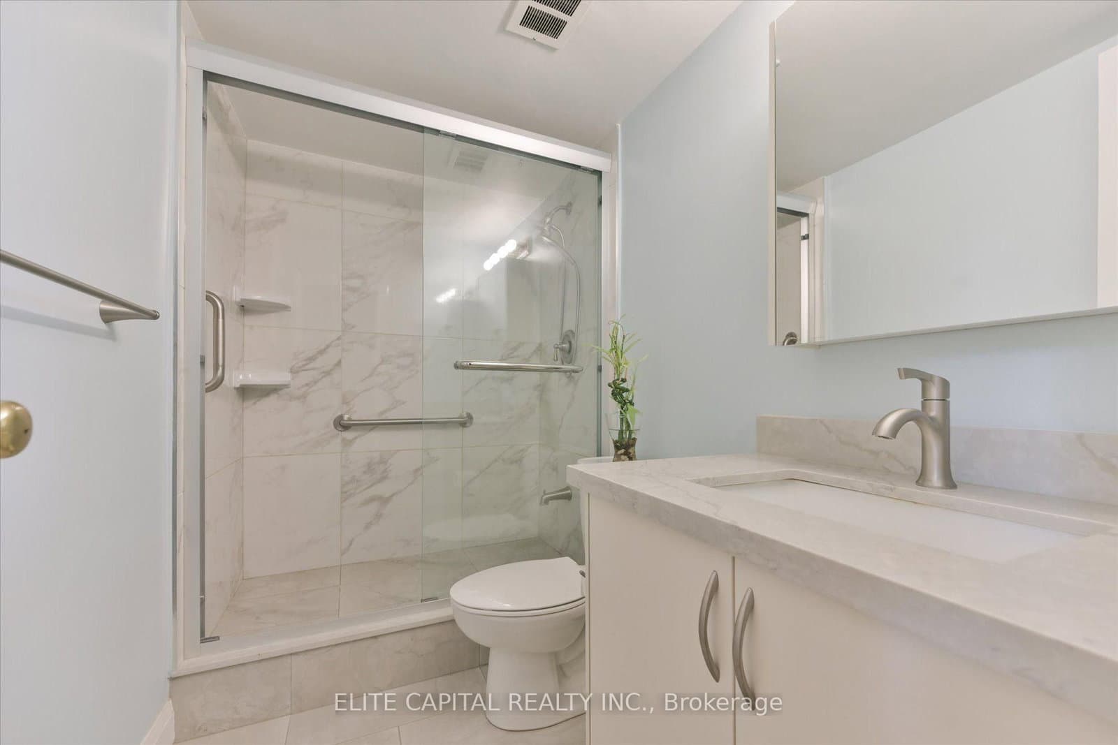 11 Wincott Drive, Unit #1710 thumbnail 24