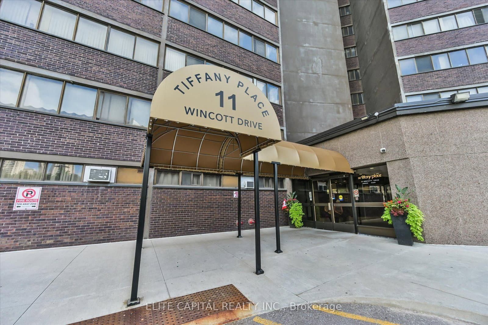 11 Wincott Drive, Unit #1710 thumbnail 3