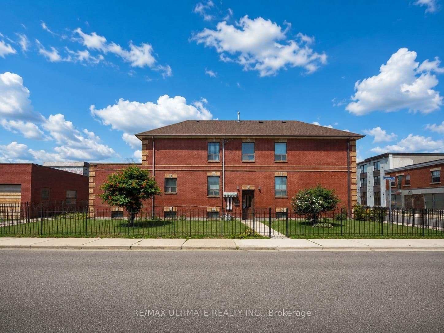 1440 DUFFERIN Street thumbnail 17