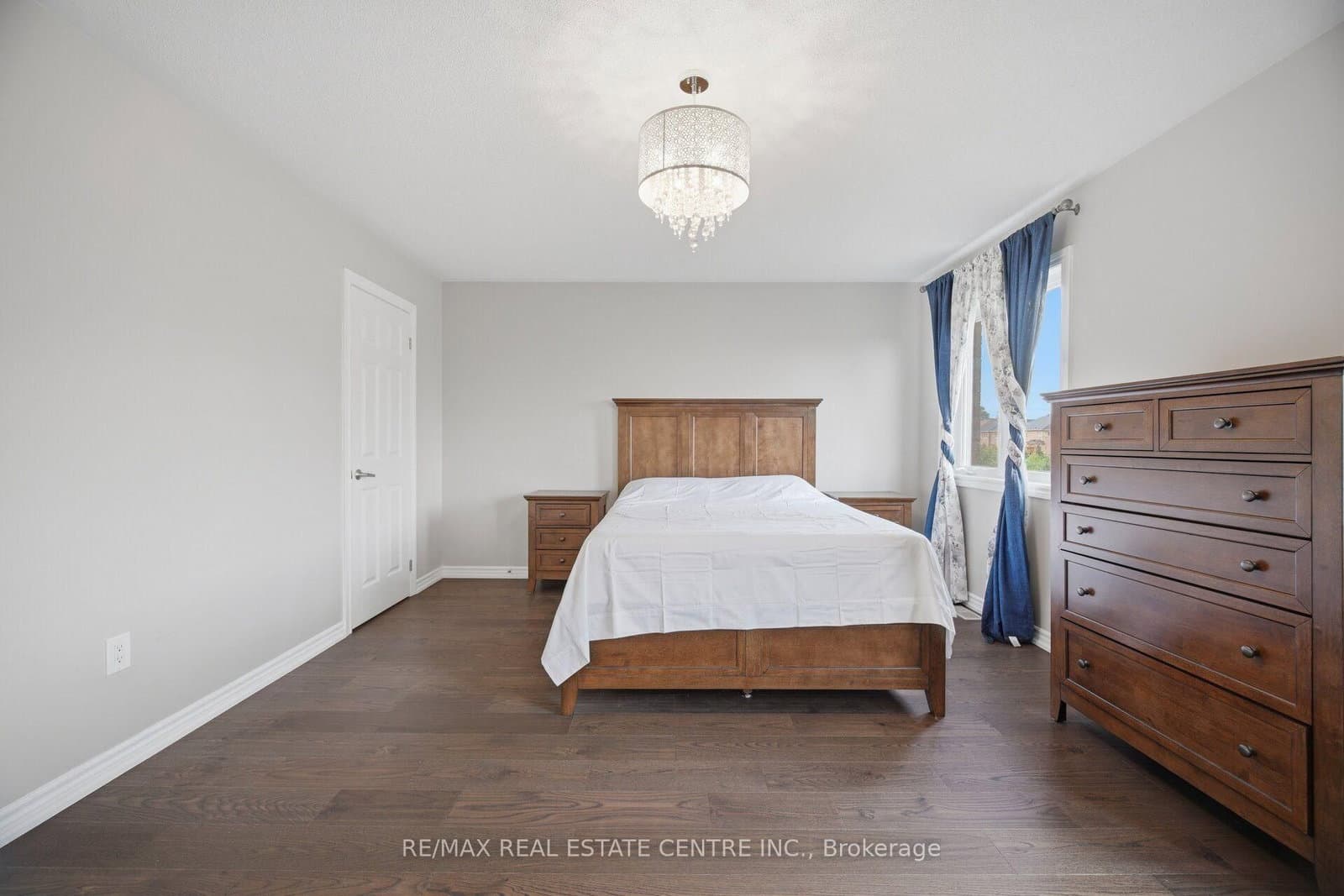 2425 QUETICO Crescent thumbnail 23