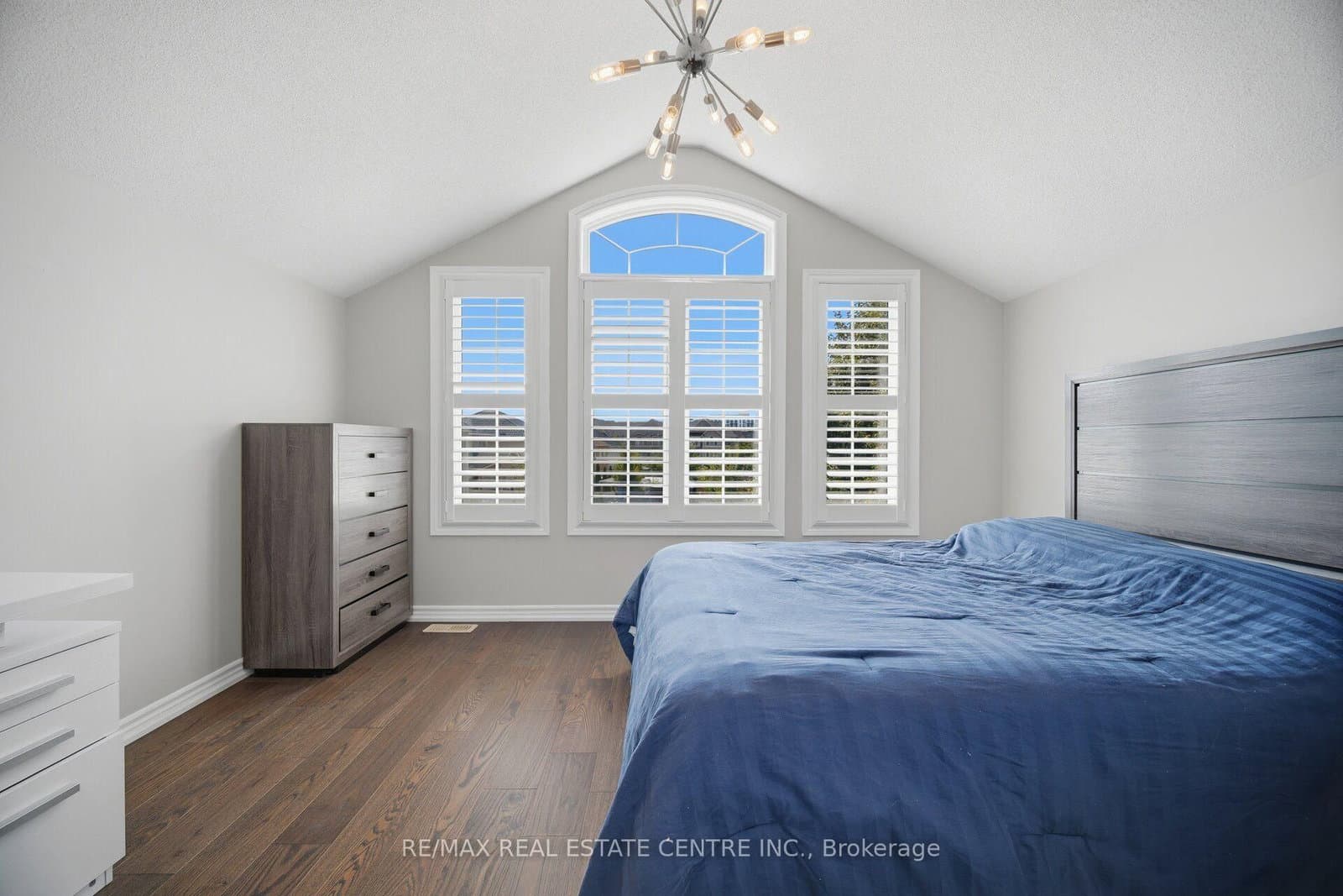 2425 QUETICO Crescent thumbnail 28