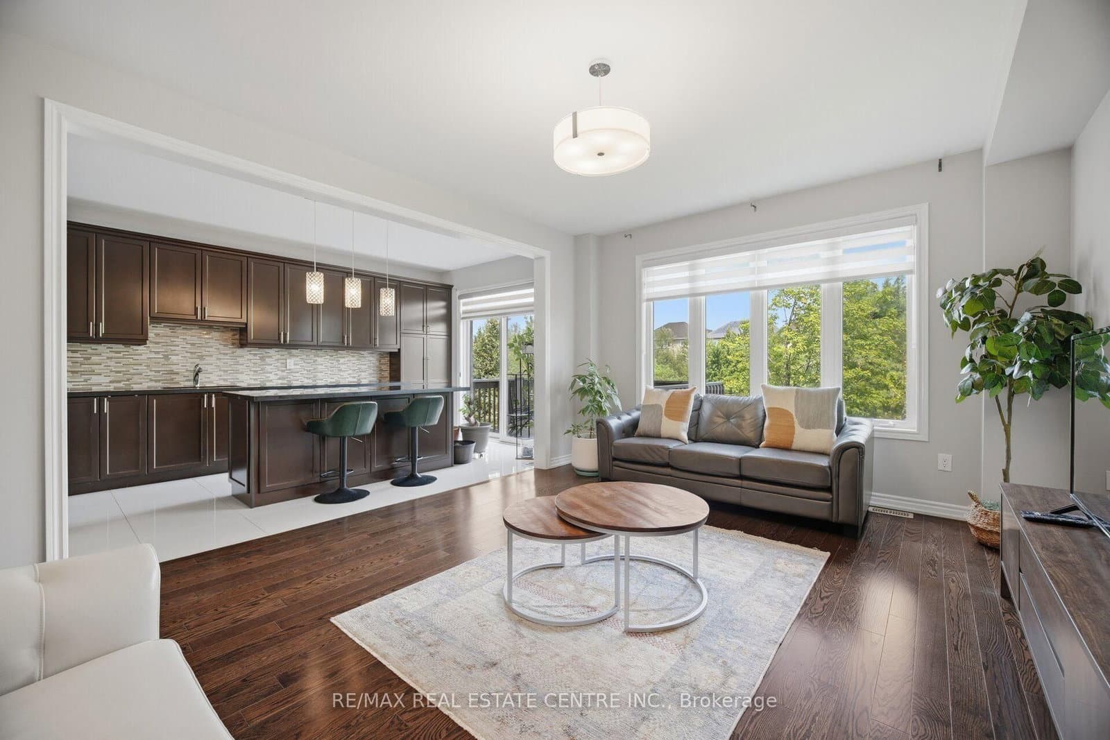 2425 QUETICO Crescent thumbnail 9