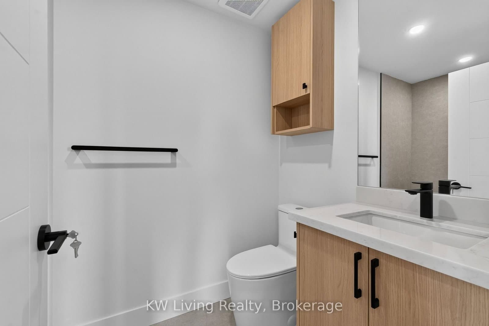 96 Belgravia Avenue thumbnail 12