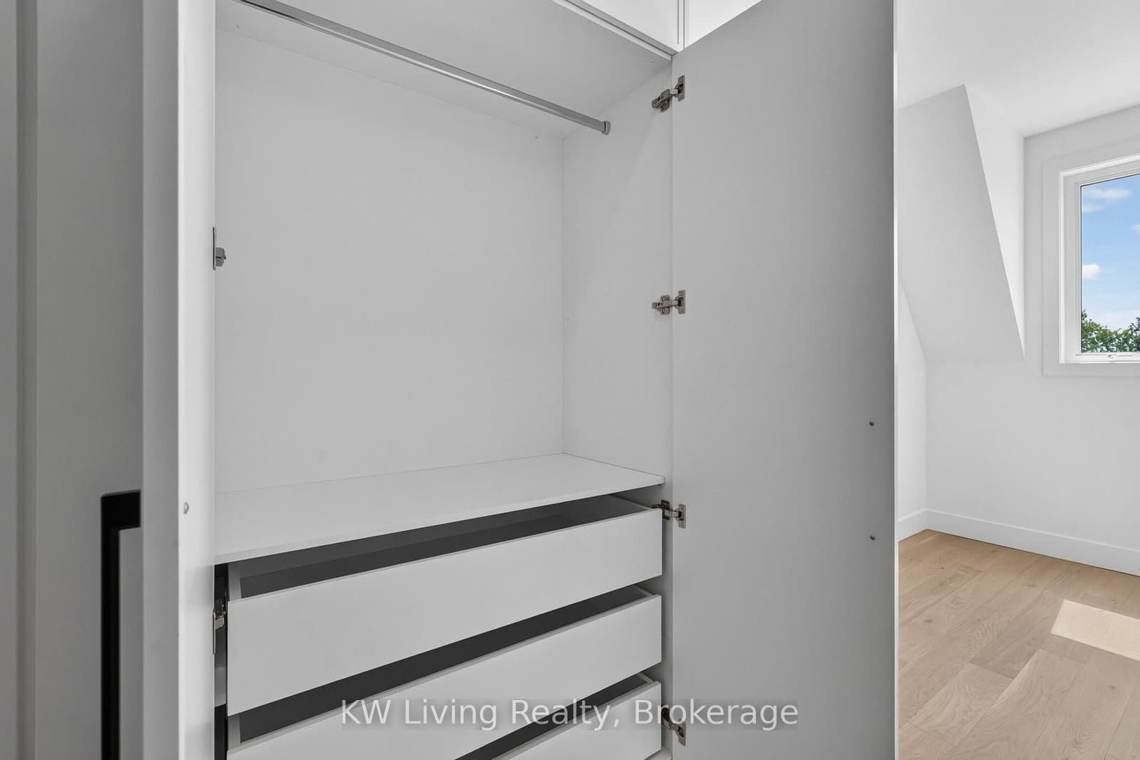 96 Belgravia Avenue thumbnail 19