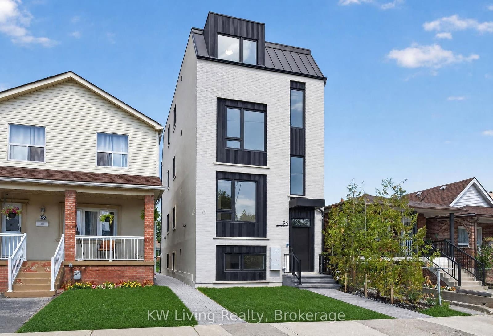 96 Belgravia Avenue thumbnail 2