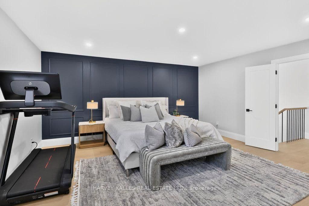 1160 Walden Circle, Unit 1 thumbnail 20