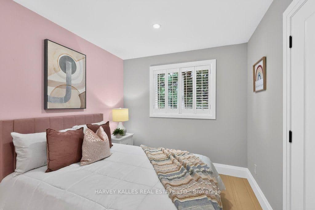1160 Walden Circle, Unit 1 thumbnail 28